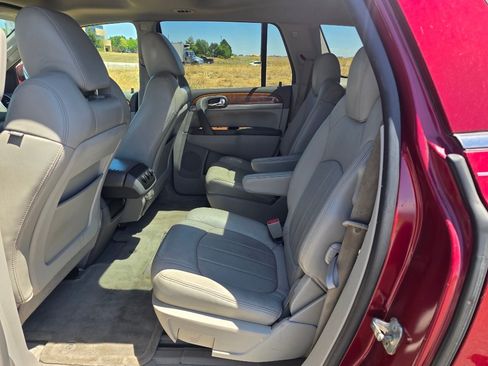 Used 2010 Buick Enclave CXL AWD/4WD image 14
