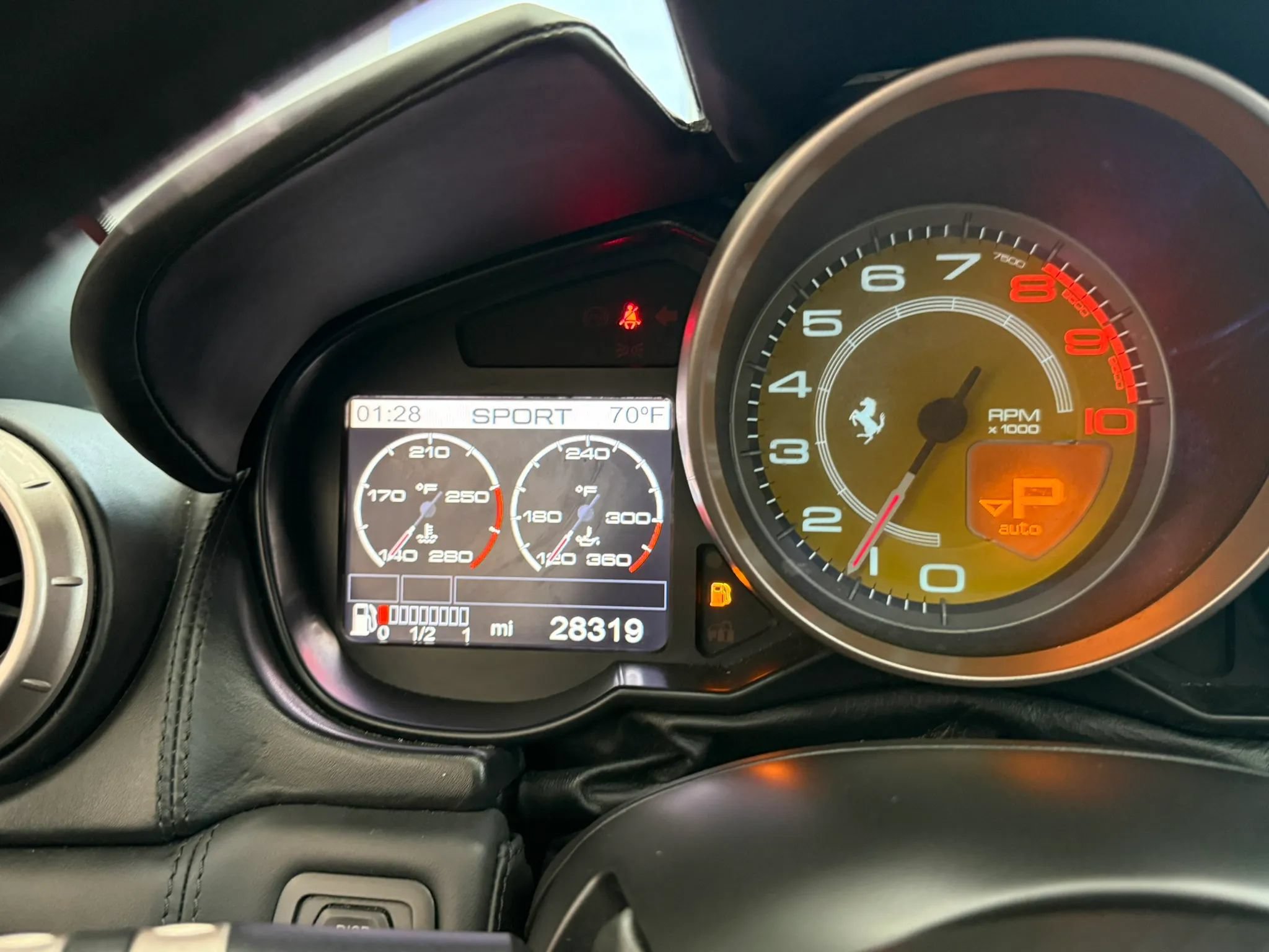 Used 2010 Ferrari California RWD image 13