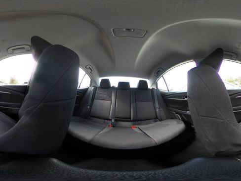 Used 2025 Toyota Camry LE image 41