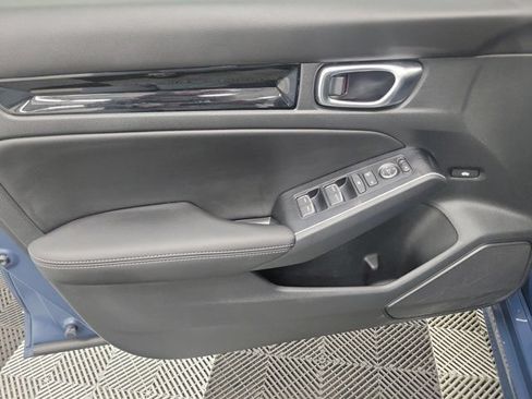 Used 2025 Honda Civic Sport image 19