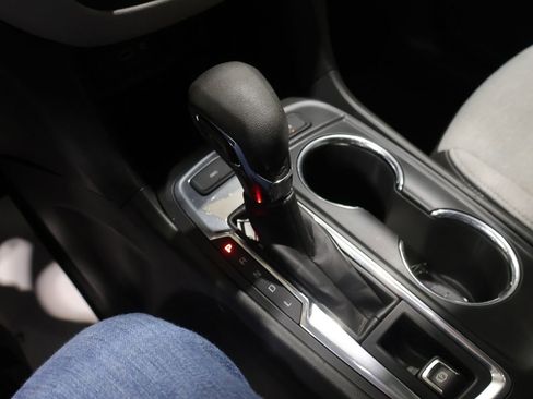 Used 2023 Chevrolet Equinox LT w/ Driver Convenience Package image 29