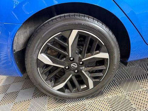 Used 2024 Nissan Versa SR FWD image 36