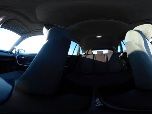 Used 2025 Toyota RAV4 XLE image 43