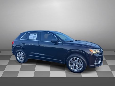 Used 2023 Audi Q3 2.0T Premium image 5