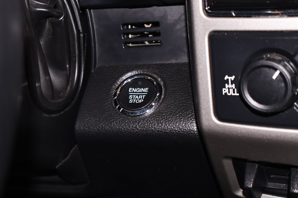 Certified 2021 Ford F350 Lariat AWD/4WD image 26