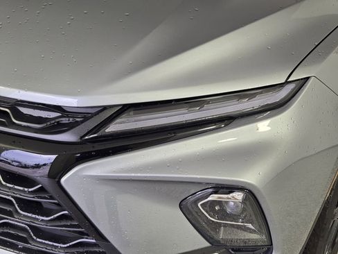 New 2026 Chevrolet Blazer LT w/ Midnight/Sport Edition FWD image 10