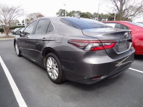 Used 2023 Toyota Camry LE image 7