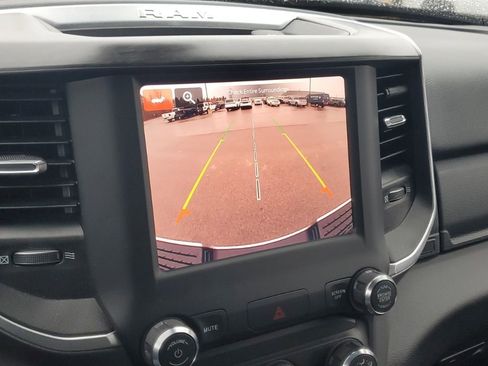 Used 2024 RAM 2500 Big Horn w/ Bed Utility Group image 21