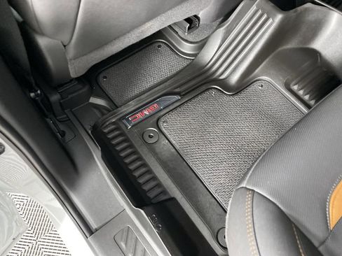 Used 2025 GMC Sierra 1500 AT4 w/ Technology Package image 35