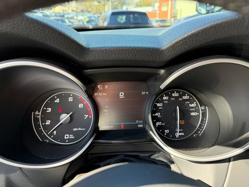 Used 2023 Alfa Romeo Stelvio Veloce AWD/4WD image 15