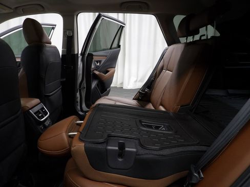 Used 2022 Subaru Outback Touring XT w/ Popular Package #2 image 13