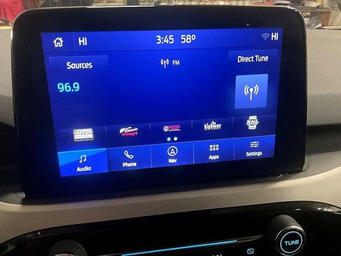 Used 2022 Ford Escape SE w/ SE Sport Appearance Package image 19