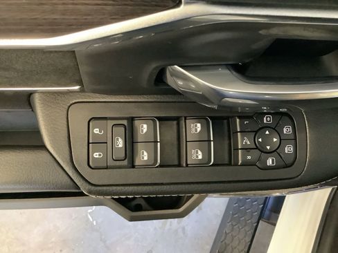 New 2026 RAM 2500 Laramie w/ Towing Technology Group image 32