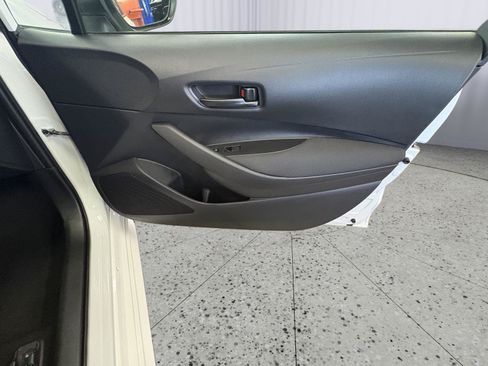 Used 2025 Toyota Corolla LE FWD image 13