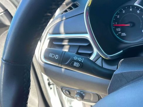 Used 2024 Chevrolet Equinox LT image 23