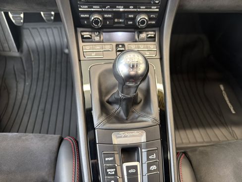 Used 2016 Porsche Boxster Spyder RWD image 16