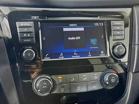 Used 2018 Nissan Rogue S w/ S Value Package FWD image 14
