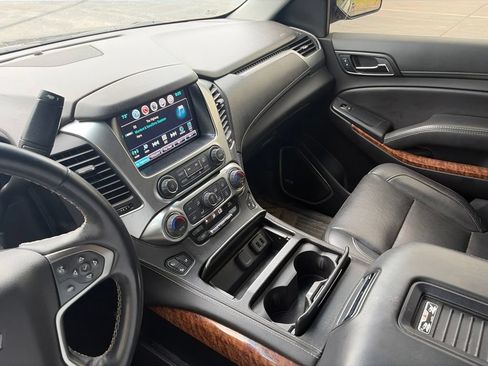 Used 2018 Chevrolet Tahoe Premier AWD/4WD image 22