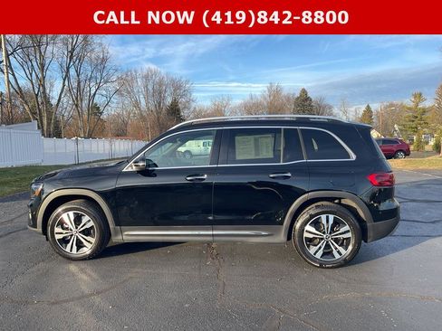 Used 2024 Mercedes-Benz GLB 250 4MATIC image 11