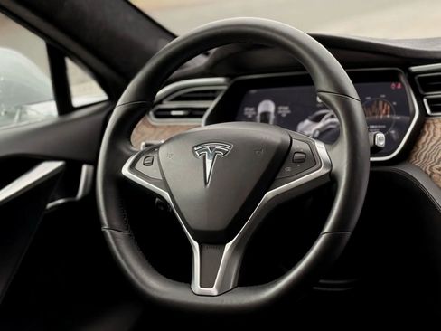 Used 2017 Tesla Model S 90D image 12