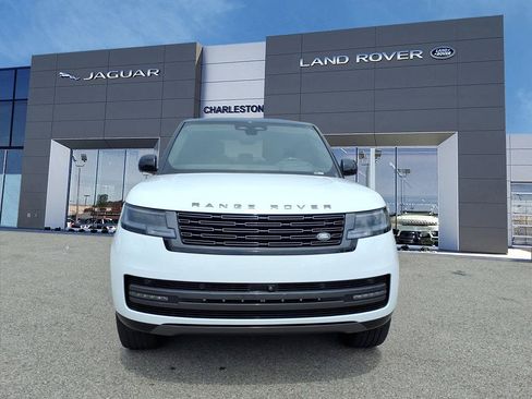Used 2025 Land Rover Range Rover Long Wheelbase SE AWD/4WD image 8