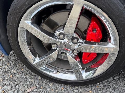 Used 2015 Chevrolet Corvette Stingray Coupe w/ 2LT Preferred Equipment Group RWD image 9