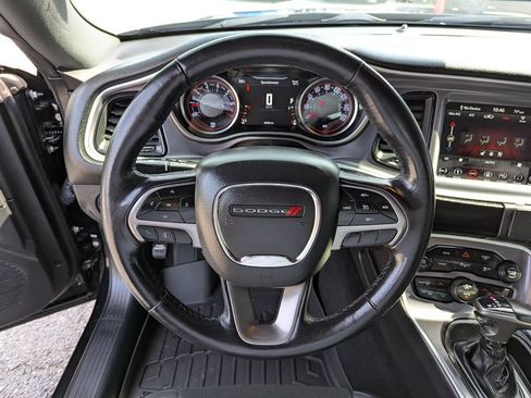 Used 2019 Dodge Challenger SXT w/ Plus Package AWD/4WD image 15