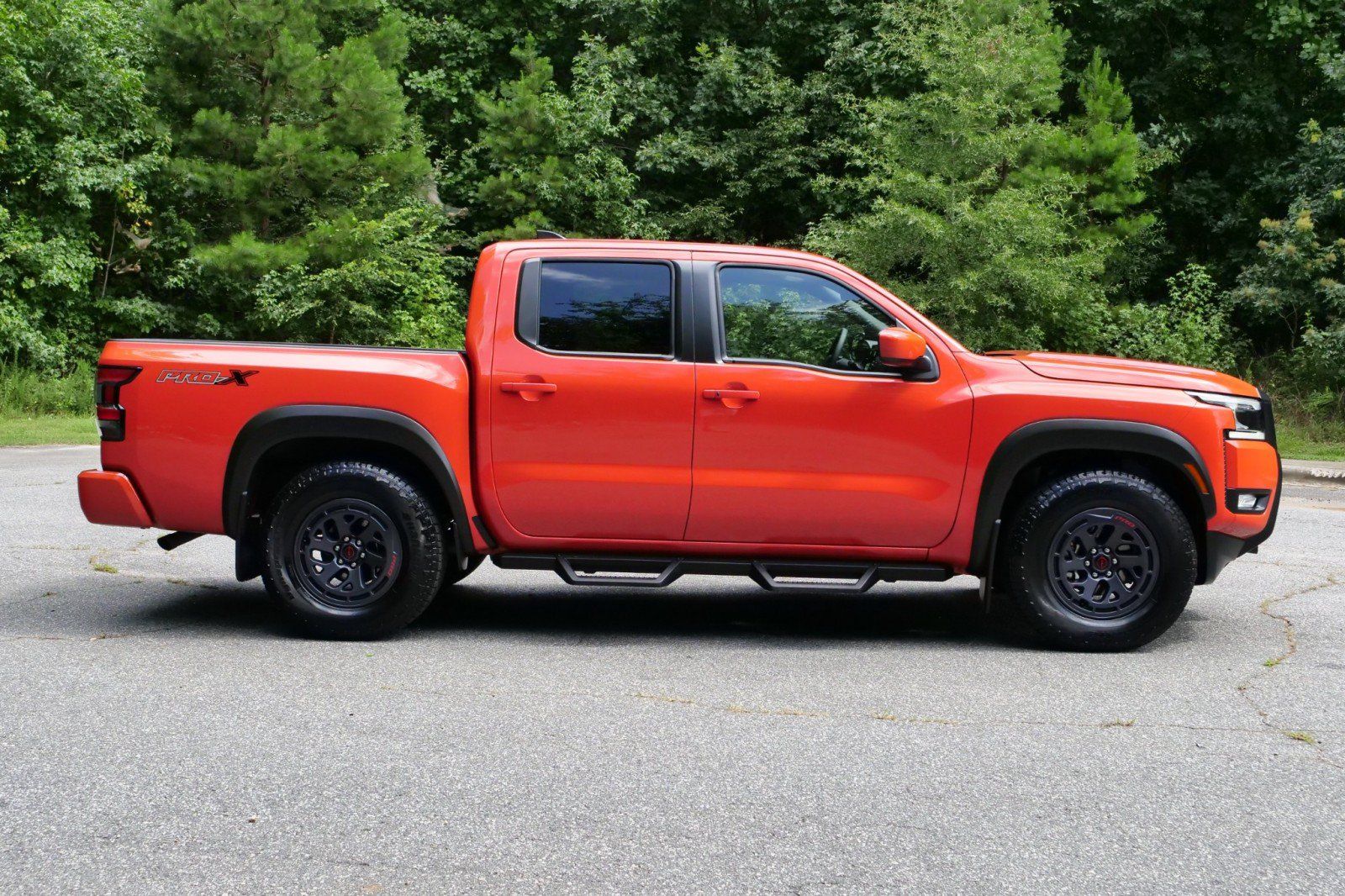 Used 2025 Nissan Frontier Pro-X RWD image 46
