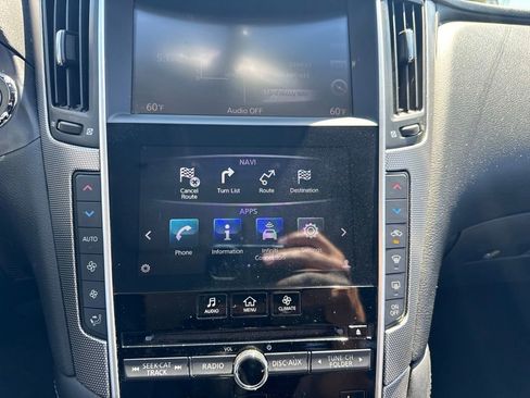 Used 2015 INFINITI Q50 Premium w/ Navigation Package RWD image 13