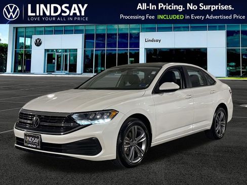 Used 2024 Volkswagen Jetta SE w/ Panoramic Sunroof Package FWD image 1