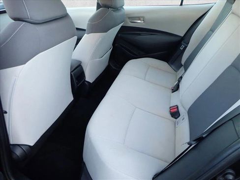 Used 2021 Toyota Corolla LE image 8