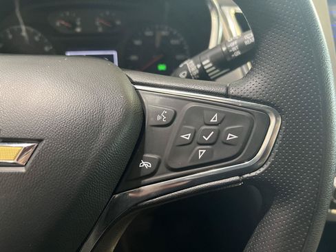 Used 2024 Chevrolet Equinox LS FWD image 18