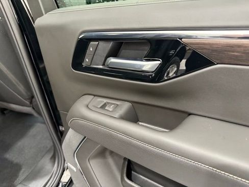 New 2026 Chevrolet Tahoe Premier image 32