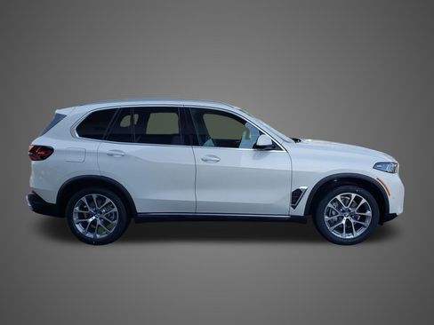 New 2026 BMW X5 xDrive40i AWD/4WD image 5