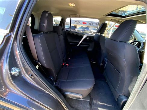 Used 2018 Toyota RAV4 XLE image 20