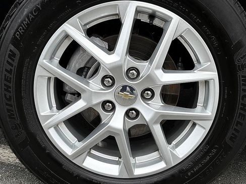 Used 2024 Chevrolet Equinox LS FWD image 7
