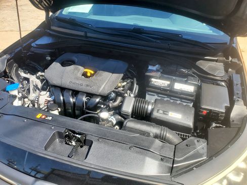 Used 2019 Hyundai Elantra Limited w/ Cargo Package FWD image 50