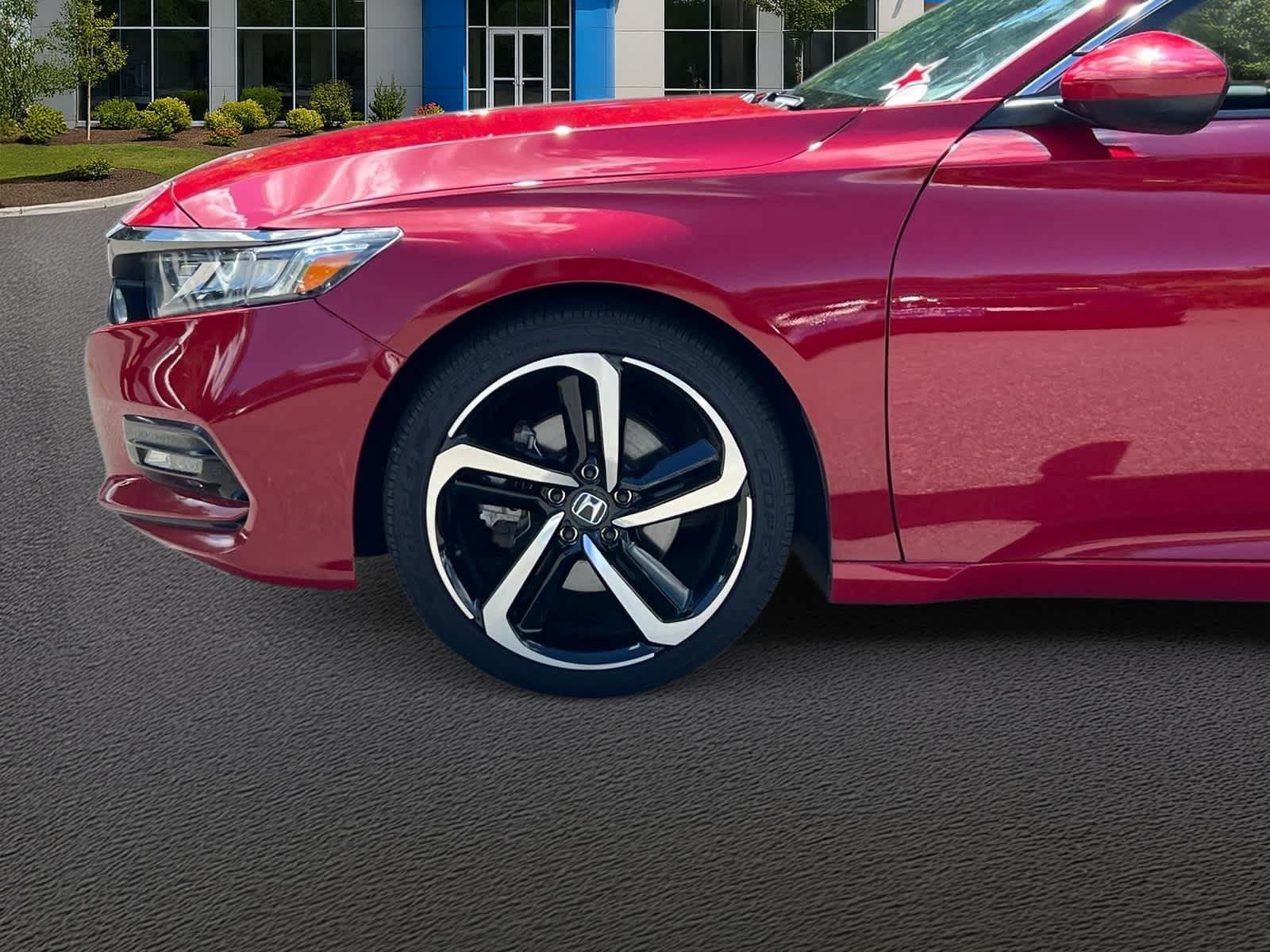 Used 2018 Honda Accord Sport image 11