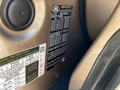 Used 2022 Land Rover Range Rover Velar R-Dynamic HSE image 35