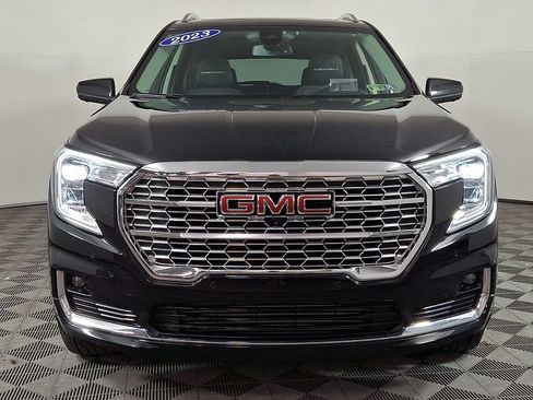 Used 2023 GMC Terrain Denali w/ Denali Premium Package AWD/4WD image 5