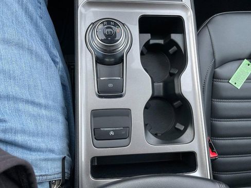 Used 2024 Ford Edge SEL w/ Convenience Package image 43