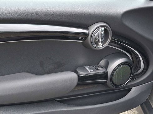 Used 2024 MINI Cooper S FWD image 9