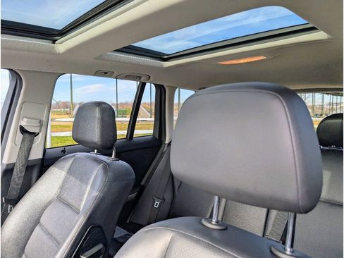 Used 2014 Mercedes-Benz GLK 350 4MATIC w/ Premium 1 Package image 16