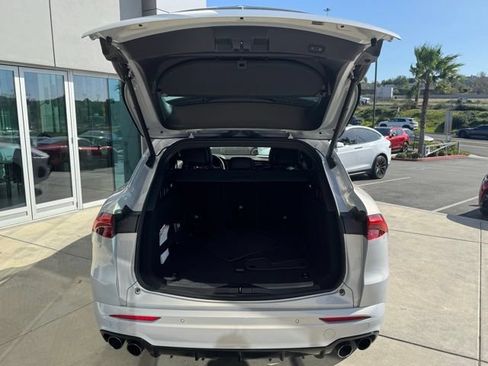 Certified 2023 Maserati Grecale Folgore AWD/4WD image 11