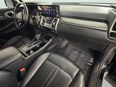 Used 2023 Kia Sorento S w/ Panoramic Sunroof Package FWD image 39