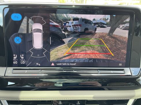 New 2026 Volkswagen Atlas SE FWD image 20