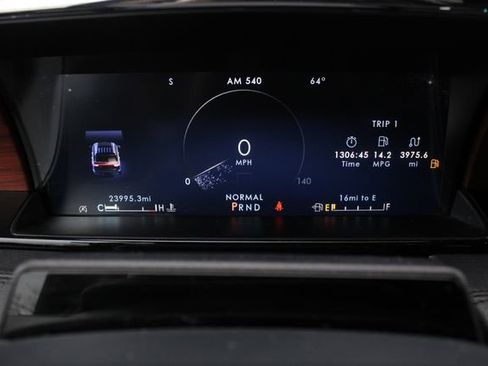 Used 2023 Lincoln Navigator L Reserve image 9