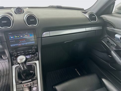 Used 2017 Porsche 718 Cayman S image 18