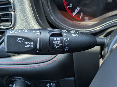 Used 2025 Dodge Durango GT AWD/4WD image 18