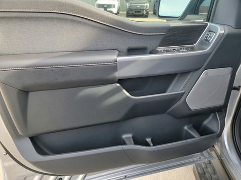 New 2025 Ford F150 Lightning Lariat image 8